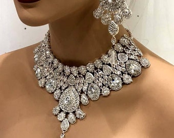 Elegant Kundan Bridal Necklace Set - Indian Choker with Earrings, Crystal Wedding Jewelry, Perfect Bollywood Evening Jewelry, Set for Bride