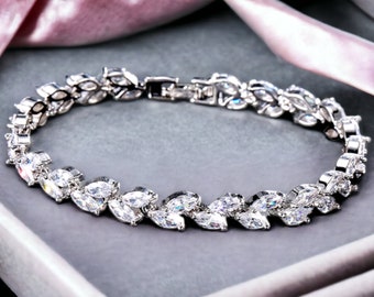 Bridal Bracelet, Wedding Bracelet, Bridal Jewelry, Marquise Cut Cubic Zirconia Tennis Bracelet, Bridesmaid Bracelet, Evening Bracelet