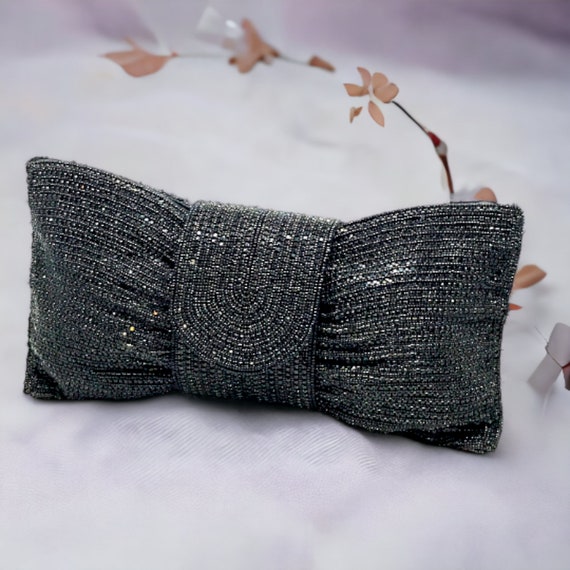 Silver prom deals clutch