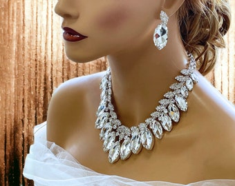 Elegant Jewelry Set for Bride, Chunky Crystal Necklace Earrings for Wedding Glamour, Perfect Bridal Shower Gift, Birthday Gift