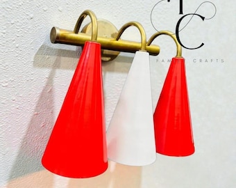 Aplique de parede Diabolo em latão: Iluminação italiana moderna de meados do século XX