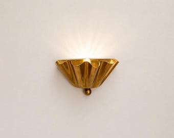 Handmade Brass Flower Wall Sconce – Mid-Century Modern Lighting