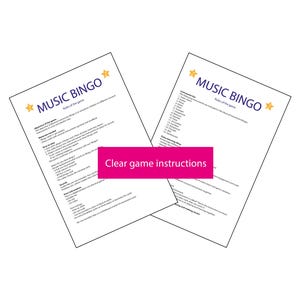 Puede incluir: Dos hojas de papel blancas con el t&iacute;tulo "MUSIC BINGO" y las reglas del juego. Las hojas est&aacute;n en &aacute;ngulo y tienen acentos de estrella. Una pancarta rosa en las hojas dice "Clear game instructions."