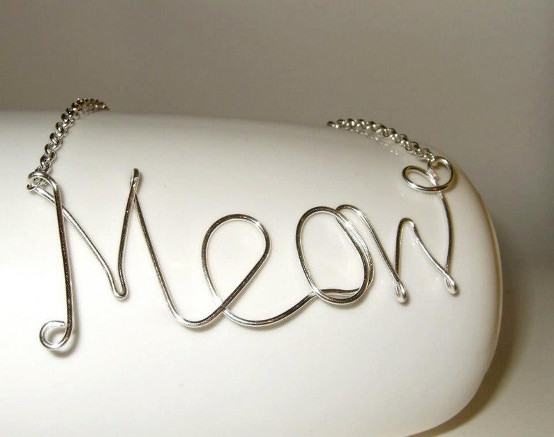 Crazy Cat Lady Meow Necklace Cats Meow Cat Accessories Quirky Jewelry Wire Writing Word Pendant Cursive Necklace Cat Jewelry