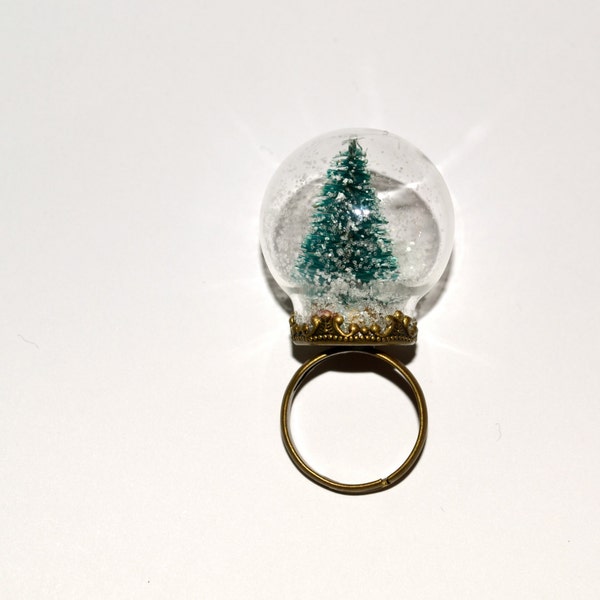 Christmas Tree Ring, Glass Globe, Adjustable Ring, Snow Globe Jewelry, Christmas Novelty Engagement Ring, Glass Ball Ring, Secret Santa Gift