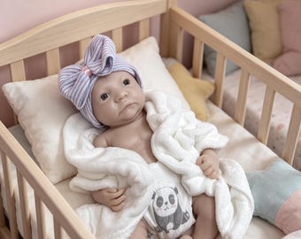 18in Full Silicone Realistic Reborn Baby Doll, Lifelike Newborn Companion