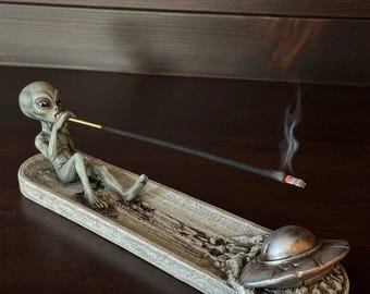Porta incenso alieno – Vassoio raccogli cenere a forma di UFO, statua extraterrestre di fantascienza