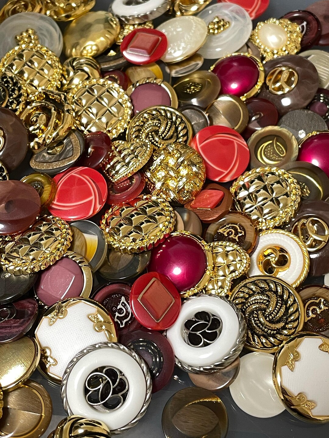 Antique Ember Mixed Button Assortment – Random Vintage & Modern Buttons ...