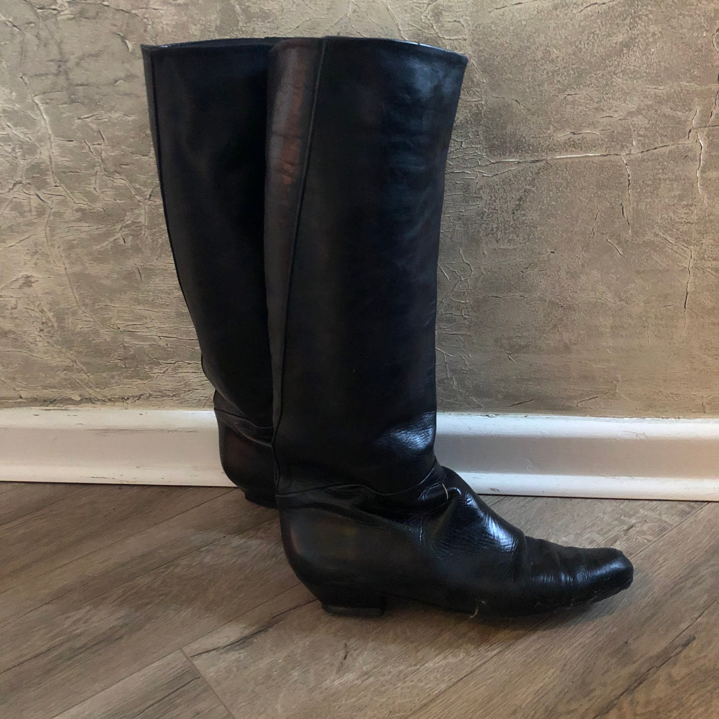 enzo angiolini jeandra bootie