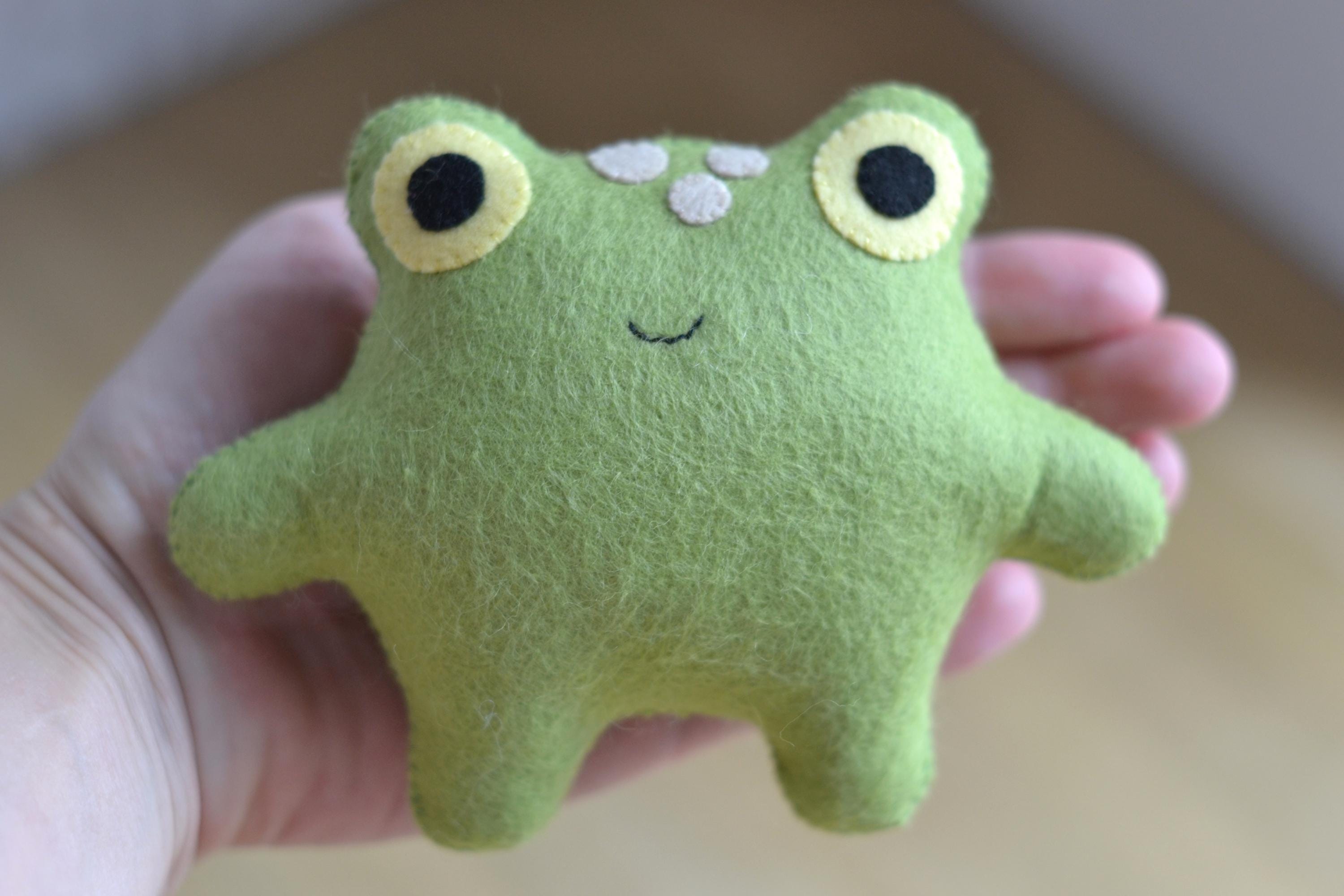 Felt Frog Sewing Pattern: Beginner Friendly Plushie DIY (PDF Pattern ...