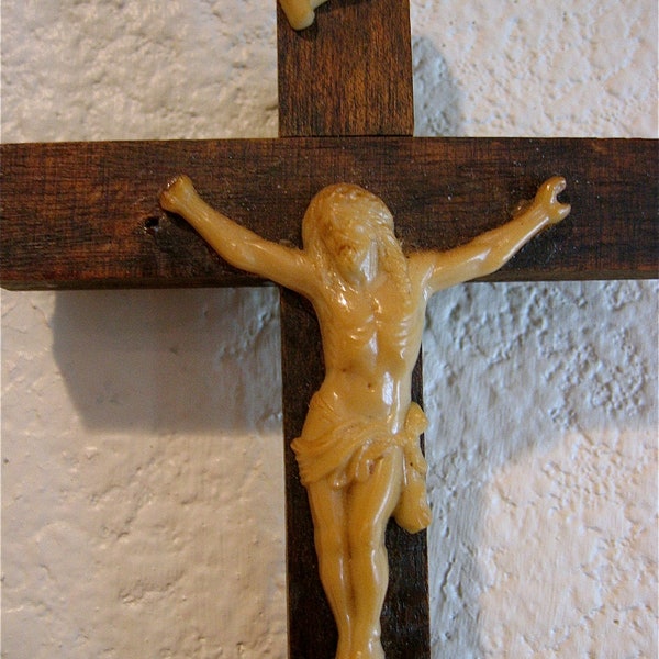 Vintage Celluloid Jesus Crucifix-  Great Vintage Condition