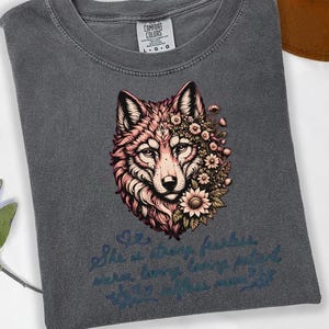 Floral Wolf Shirt, Strong Fearless Woman Tee, Boho Wolf Graphic, Nature Spirit Gift Idea Mom!