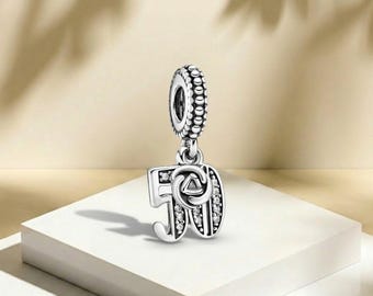 Colgante para el 50 aniversario, dijes colgantes de diamantes de imitación para pulseras de cumpleaños de mujer.