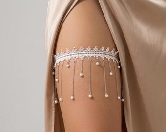 Liga de encaje blanco con perlas para el muslo, joyería nupcial para las piernas con cadenas plateadas, liga de boda, liga de encaje con perlas, accesorio para novia bohemia