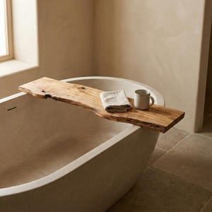 Lyxigt badkarsbricka i olivträ – Handgjort från 500–1000 år gamla olivträd, badkarsbur i naturligt trä