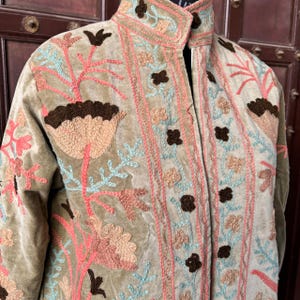 Velvet Suzani Jacket, Suzani Embroidery, Moroccan Jacket, Embroidered Jacket, Embroidered Clothing, Suzani Embroidered Velvet Jacket, Men Tapestry Clothes, Suzani Bird, Autumn Jacket, Oversized Embroidered Demin Jacket, Embroidered Floral Jacket, Embroidered Clothing Women Boho, Floral Suzani, Suzani by the Yard, Suzani Black, Indian Cotton Suzani, Suzani Wholesale, Hand Embroidered Cotton Suzani, Suzani Jacket Peacock, King Suzani, Kilim Blazer Suzani, Handmade Textile Asian, Vintage Winter