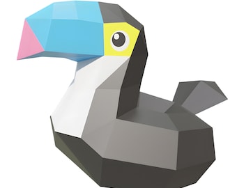 Low-Poly Toucan Papercraft Template – Tropical Bird Desk Decor (PDF, SVG, DXF)
