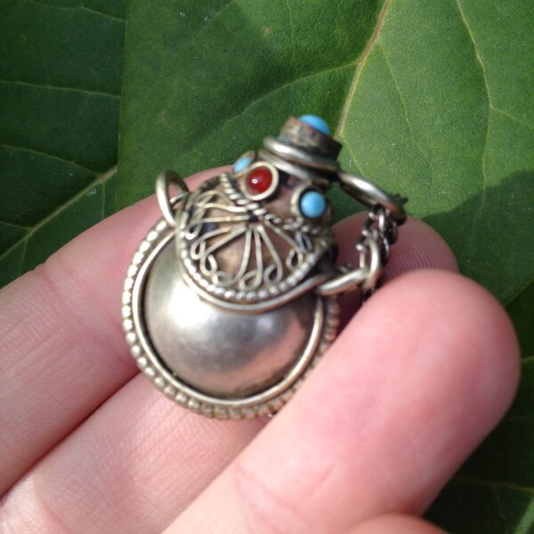 Unique Vintage Silver Poison Pendant with Coral and Turquoise Coloured Stones     Opens Up