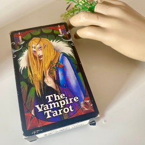 The Vampire Tarot Deck, Dead stock, Vampire Tarot, OOP, Fortune telling, Tarot Reader, Astrologie, Waarzeggerij