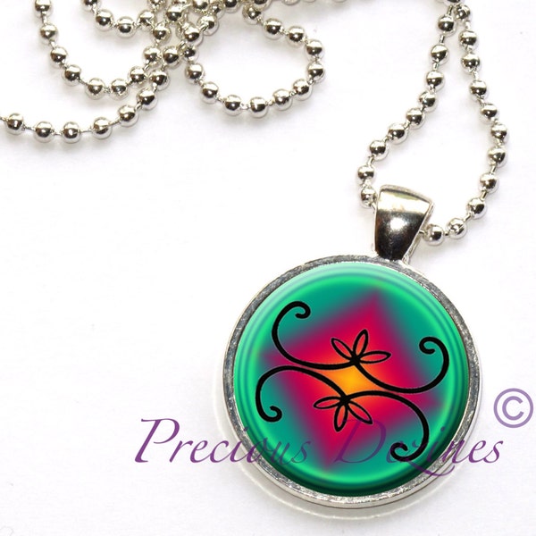 Collier pendentif double courbe avec couleurs du lever du soleil