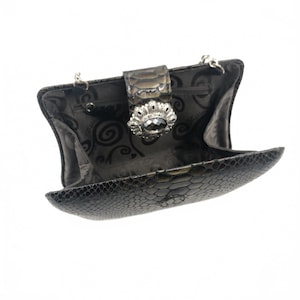 Bolso de noche Brighton Luminesce de piel de serpiente de pitón negra con broche de cristal, nuevo en embalaje original imagen 4