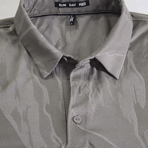 Sun Day Red Tiger Woods Camo Golf Polo - Grey Tan - Large image 2