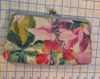 Bolso de mano de piel con estampado floral vintage de Patricia Nash