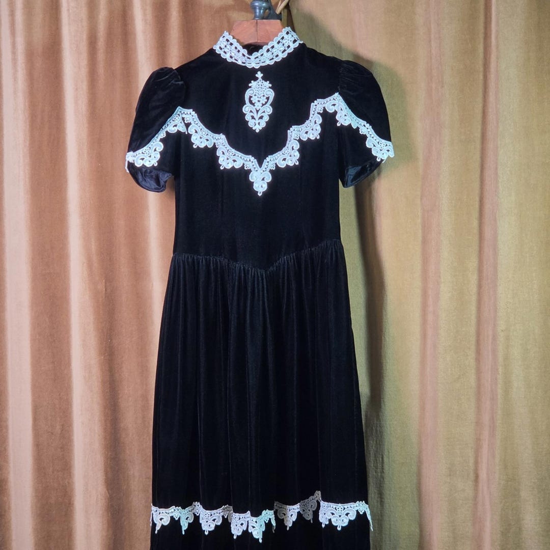 Vintage Jessica Mcclintock Black Velvet Lace Dress Victorian Gothic ...