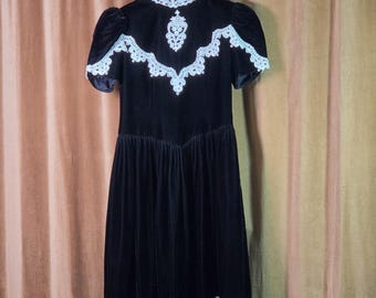 Vestido vintage de Jessica McClintock de terciopelo negro con encaje, estilo gótico victoriano Whimsigoth14