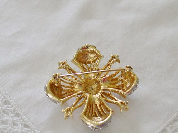 Lisner Jewelry Brooch....Vintage Lisner Goldtone … - image 3