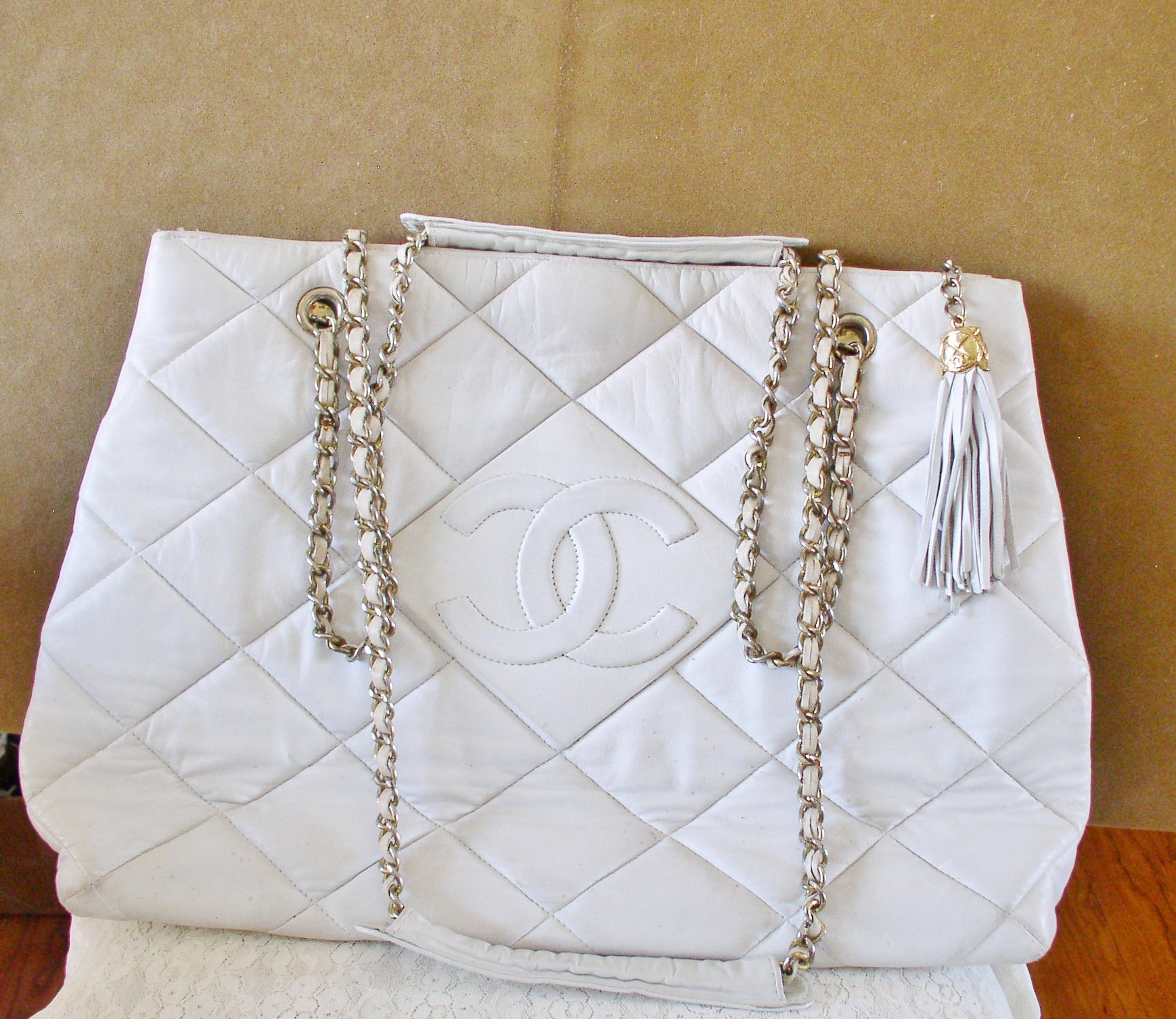 【CHANEL】Chanel vintage cowhide tote bag★ホワイト I151523034-15_1000x.jpg?v=