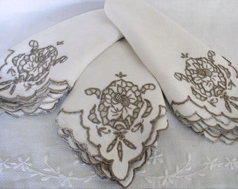 Napkins Vintage Linen 12 Napkins....Large Vintage Linen Napkins 16 X 16 Openwork Large Floral Motif Vintage Napkins (lot 5)