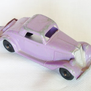 Hubley - 1934 Ford Coupe Roadster ... 404 - Purple ... Lancaster PA.