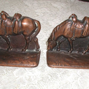 Horse Bookends - Bronze Finish Cast Iron ... Vintage from the 40&#39;s