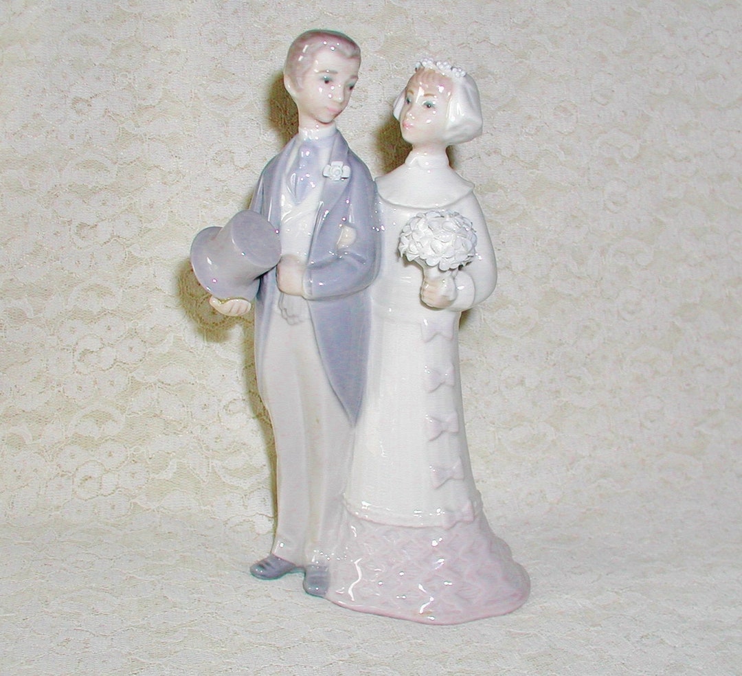 Lladro Wedding Couple 4808 Bride and Groom Wedding Cake Topper Etsy