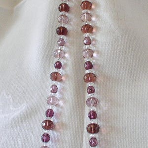 Collier vintage perles de verre facettées violettes... Collier vintage perles de verre violettes