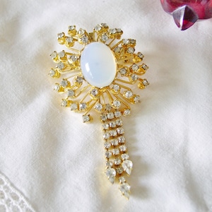 Judy Lee Rhinestone on Gold Tone Brooch.... Vintage Rhinestone Brooch Judy Lee on Gold Tone (#6)