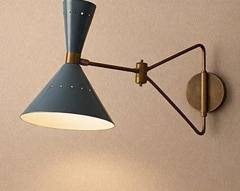 Applique murale bleue Mid-Century, lampe à bras articulé réglable en laiton