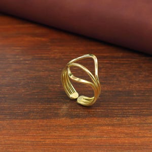 Anello per alluce a onda in ottone, realizzato a mano, regolabile, per donna.