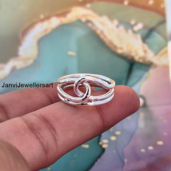 Knutring i 925 sterlingsilver - modern silverring - handgjord bohemisk ring - tumring för kvinnor - enkla knutsmycken, gåva