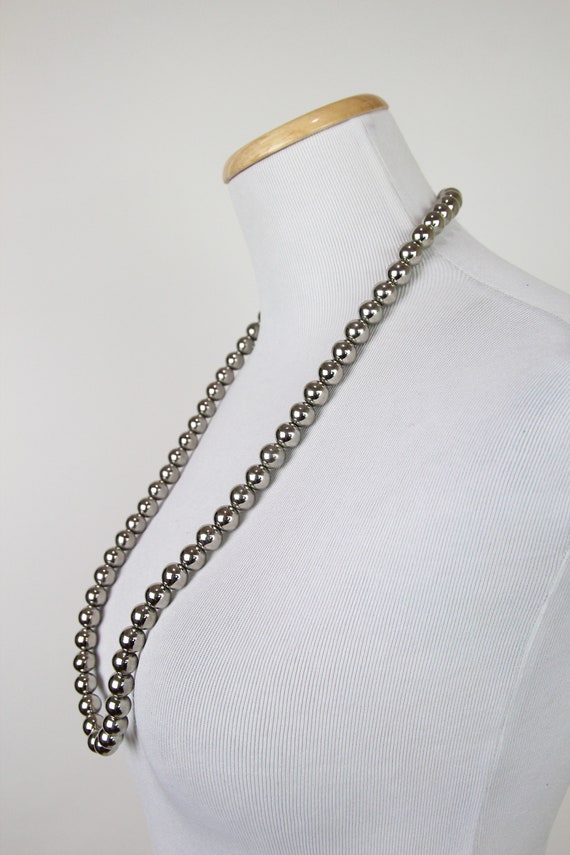 Vintage Silver Tone Metal Beaded Necklace, Shiny … - image 3