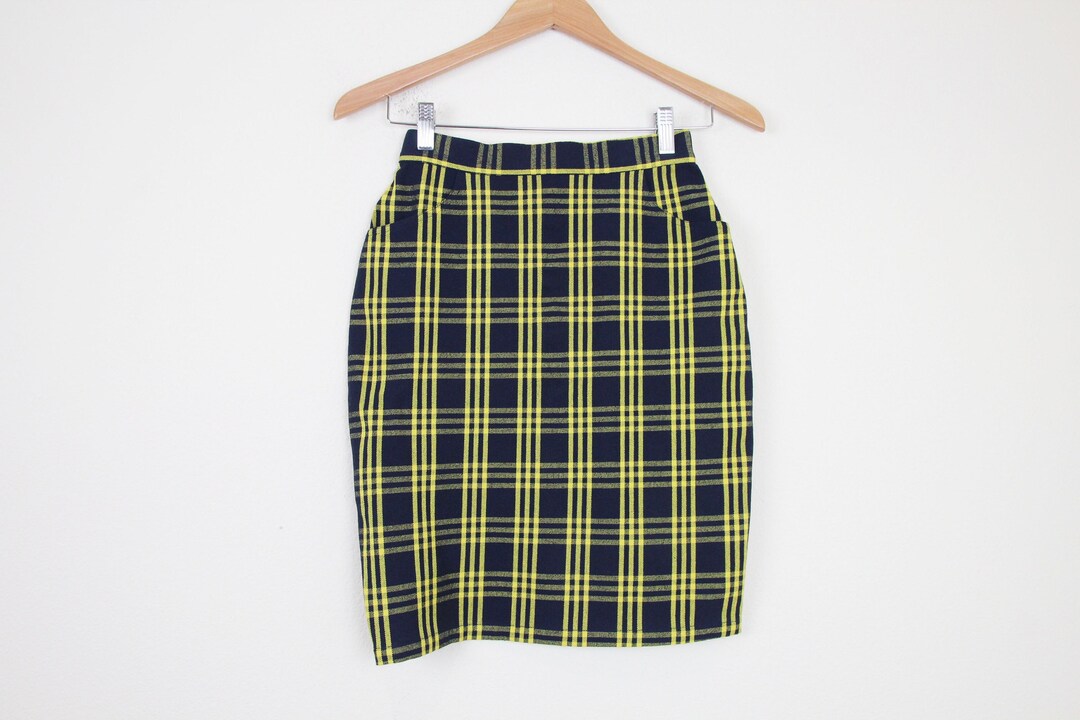 Vintage 90s CACHAREL Preppy Plaid Pencil Skirt, XS 24