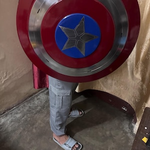 Captain America Shield Replica – 1:1 Scale Metal Prop, Cosplay, Comic Con Gift image 9