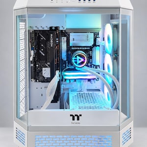 White gaming PC with Ryzen 5 7600X3D, Radeon RX 9070 XT 16GB, 32GB DDR5 6400, 2TB NVMe Ssd | Arctic Titan