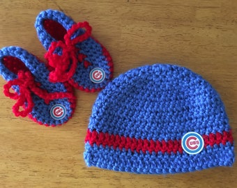 Crocheted Chicago Baseball Baby Hat/Booties Set - Chicago Cubs Hat - Baby Photo Prop - Baseball