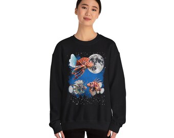 Maglietta vintage con tre pesci leone e luna, maglietta con pesce pterois, maglietta per amanti dell'oceano, maglietta con grafica di pesci velenosi, regalo estetico a tema luna
