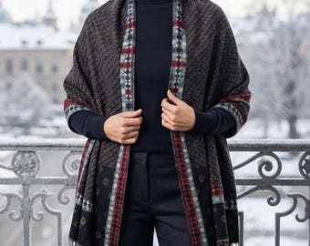 Ethnic Himalayan Pure Wool Hand-loomed Reversible Shawl