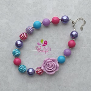 Collier chewing-gum, gros collier fille, collier rose pourpre chewing-gum, collier photo accessoire, smash de gâteau de fête d&#39;anniversaire lavande