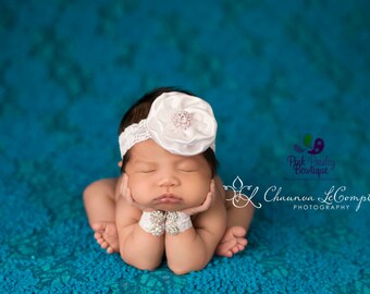 Newborn Bracelet And Headband Set. Unique Newborn Photo Prop. Infant Headband and Baby Wristlet set. Baby fingerless gloves Baby Accessories