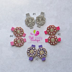 Sie wählen 2 Blumen Clips - Baby Mädchen Haarspangen - Alligator Clips - Baby Mädchen Haarschleife - Baby Haarschmuck - Baby Bögen - Outfit